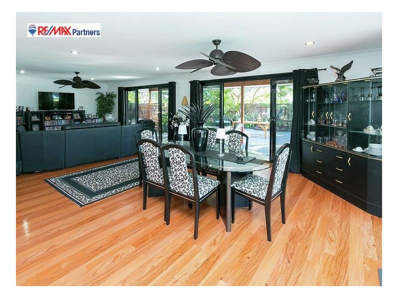 2 Tree View Rd, Toogoom QLD 4655