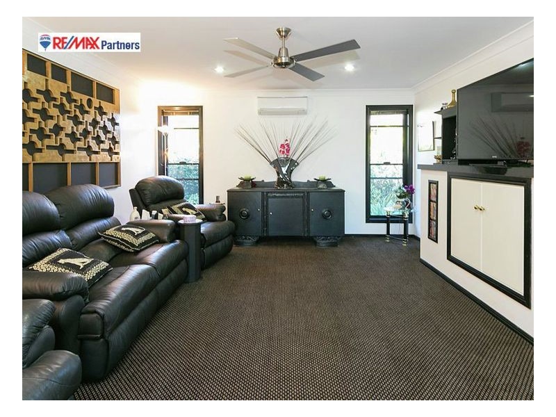 2 Tree View Rd, Toogoom QLD 4655