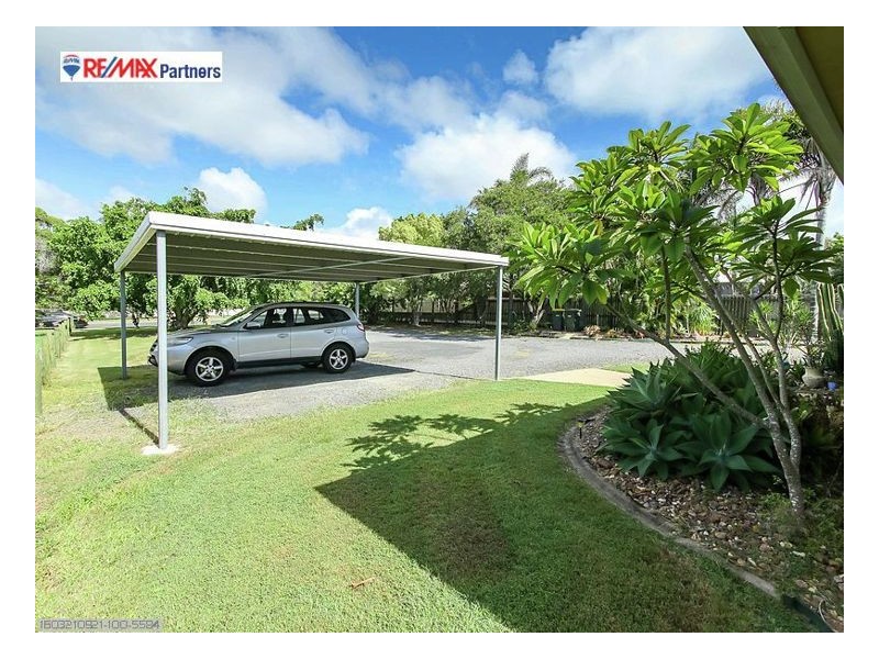36 Ladbroke Crescent, Urangan QLD 4655