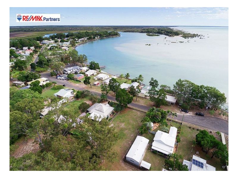 77 Moreton St, Toogoom QLD 4655