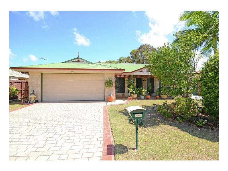 20 Lester Cres, Torquay QLD 4655