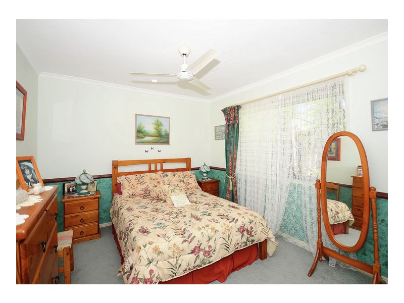 20 Lester Cres, Torquay QLD 4655