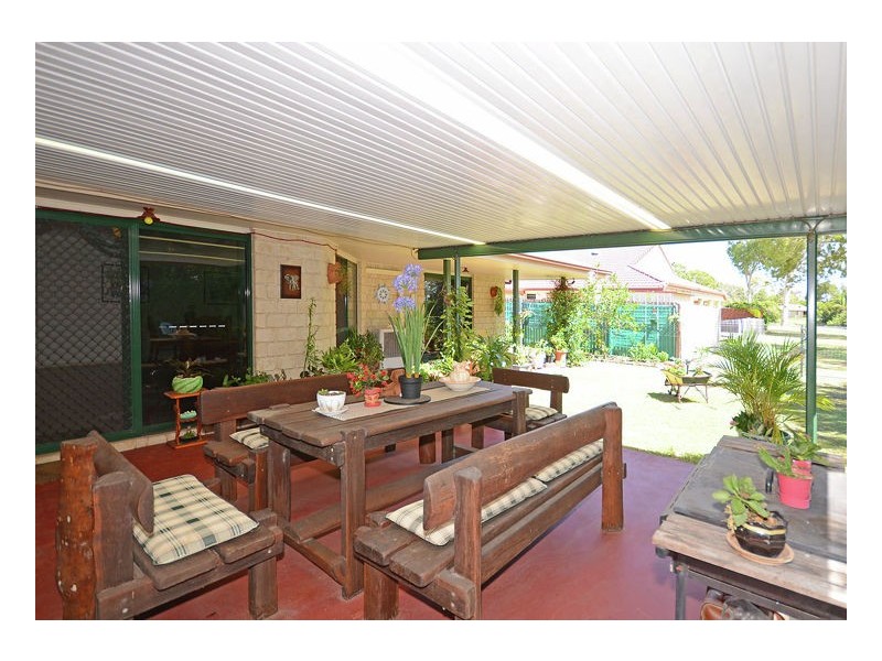 20 Lester Cres, Torquay QLD 4655