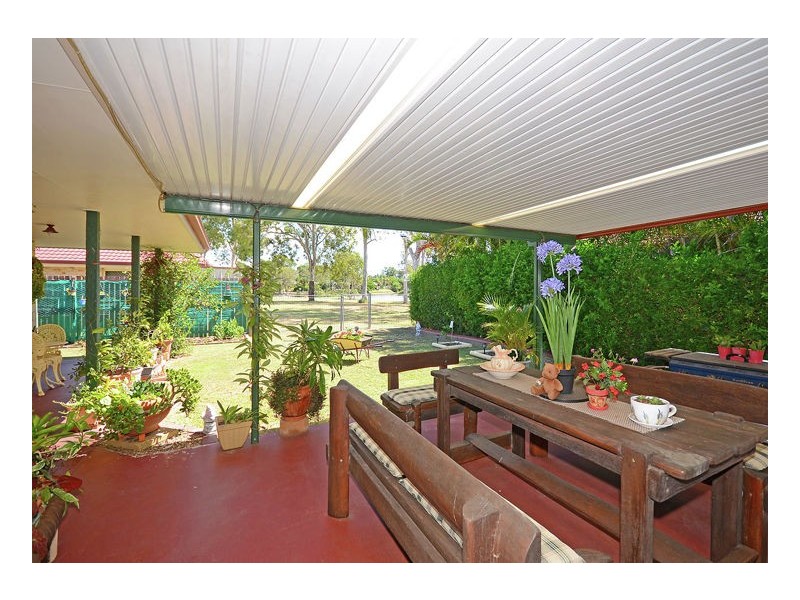 20 Lester Cres, Torquay QLD 4655