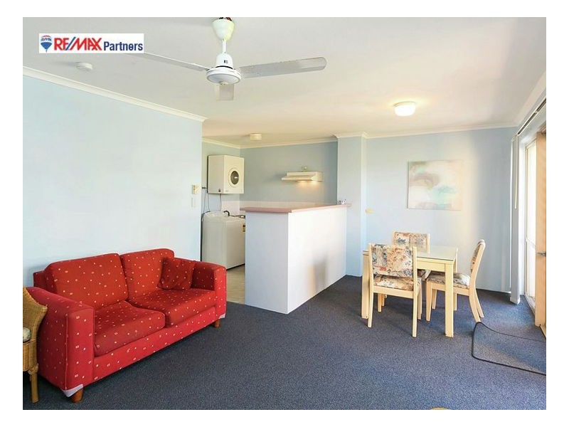 11/383 Esplanade, Torquay QLD 4655
