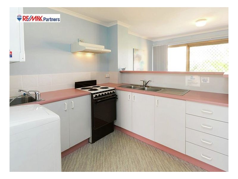 11/383 Esplanade, Torquay QLD 4655