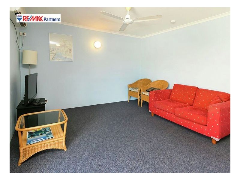 11/383 Esplanade, Torquay QLD 4655