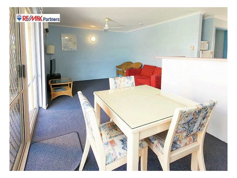 11/383 Esplanade, Torquay QLD 4655
