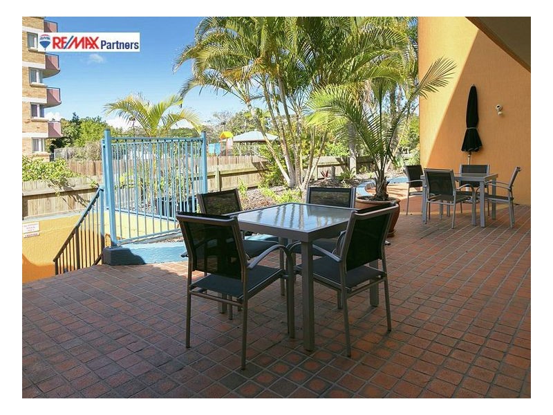 11/383 Esplanade, Torquay QLD 4655