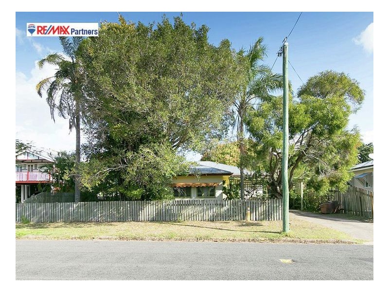 15 Scarborough St, Scarness QLD 4655