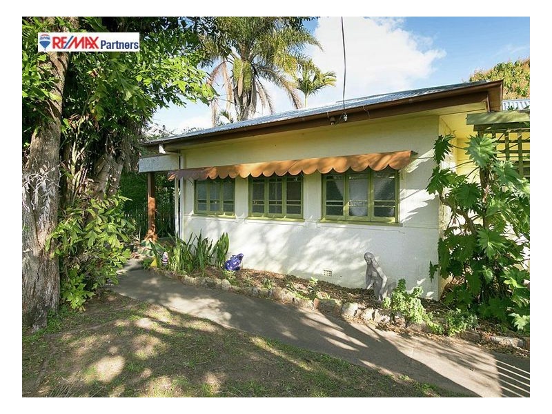 15 Scarborough St, Scarness QLD 4655