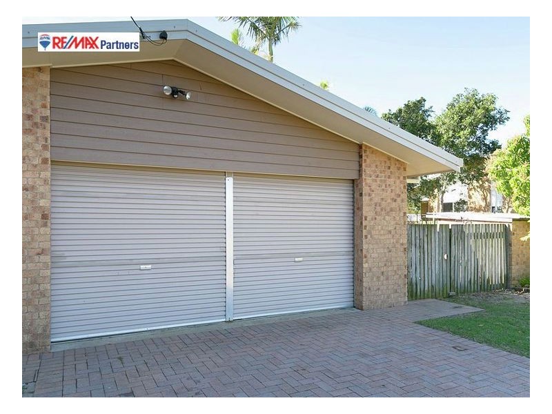 70 Kingfisher Parade, Toogoom QLD 4655