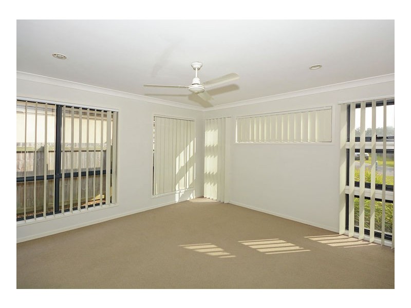 17 Oyster Court, Toogoom QLD 4655