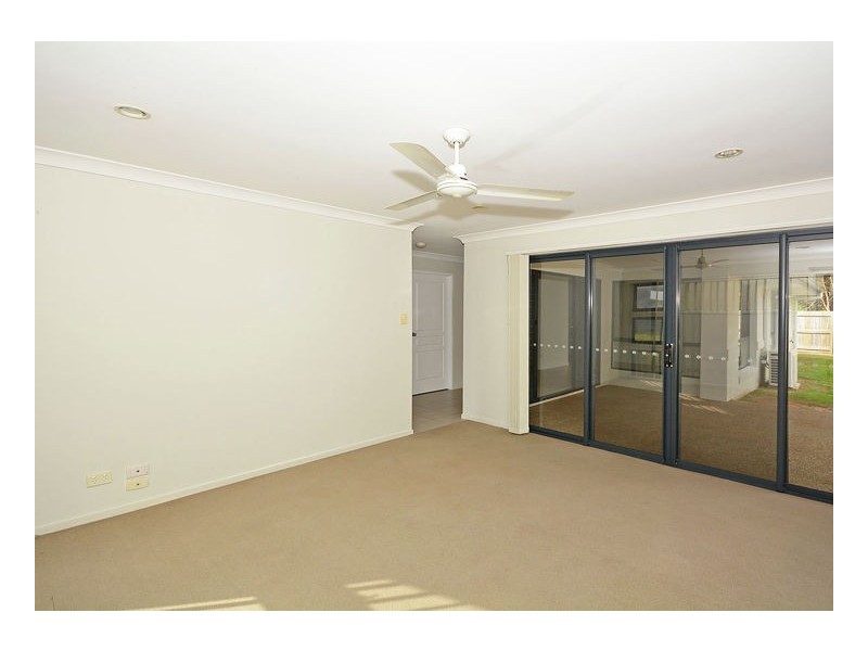 17 Oyster Court, Toogoom QLD 4655