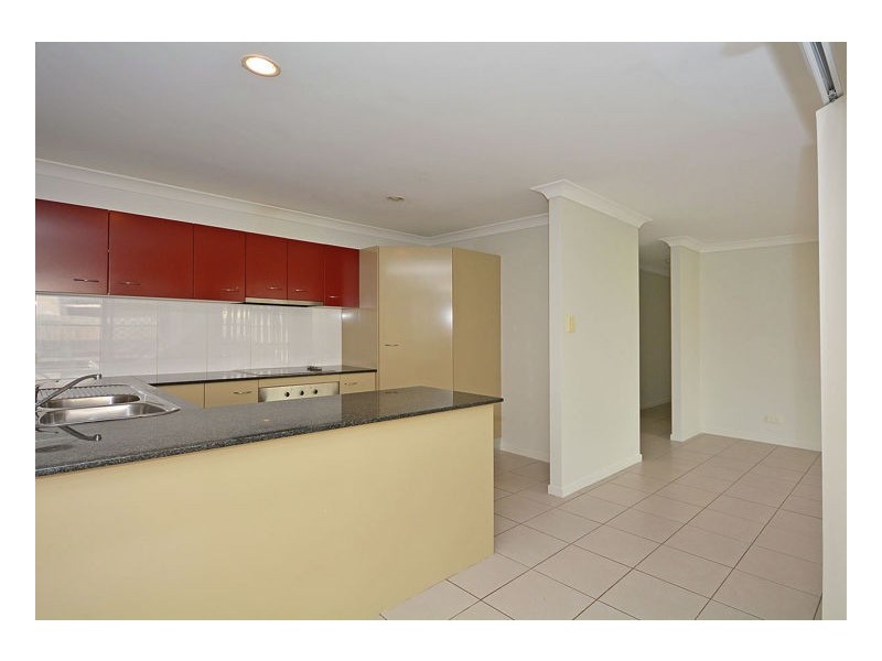 17 Oyster Court, Toogoom QLD 4655