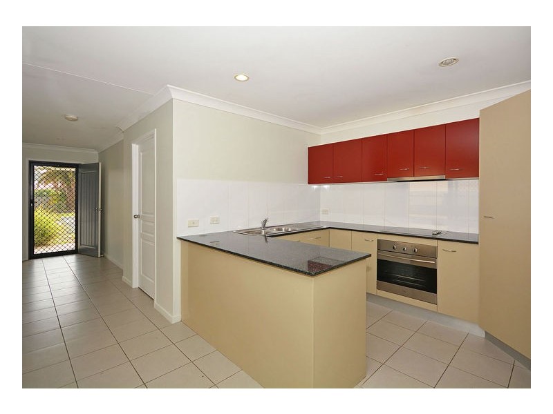 17 Oyster Court, Toogoom QLD 4655