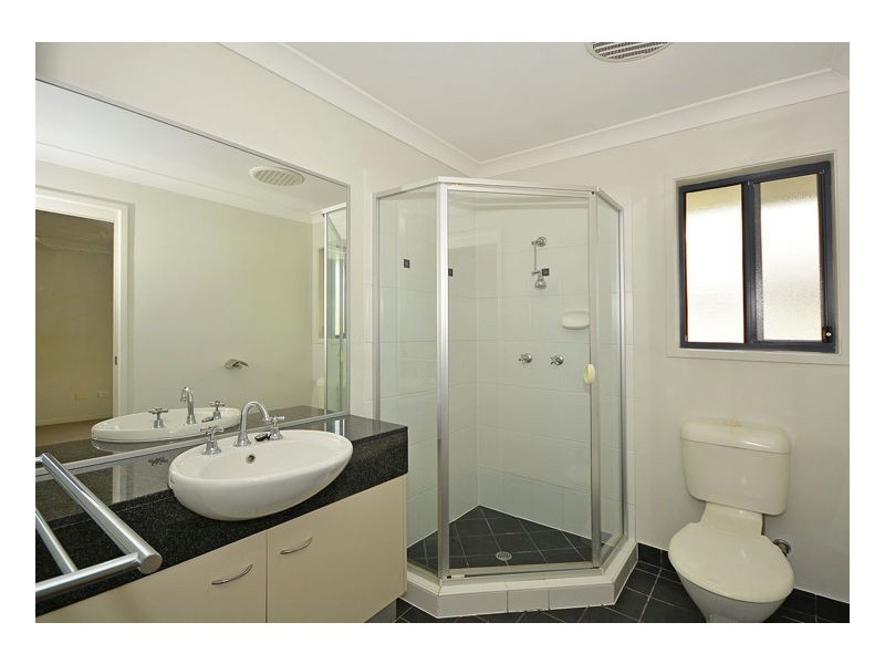 17 Oyster Court, Toogoom QLD 4655