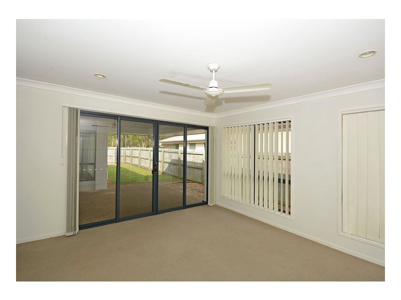 17 Oyster Court, Toogoom QLD 4655
