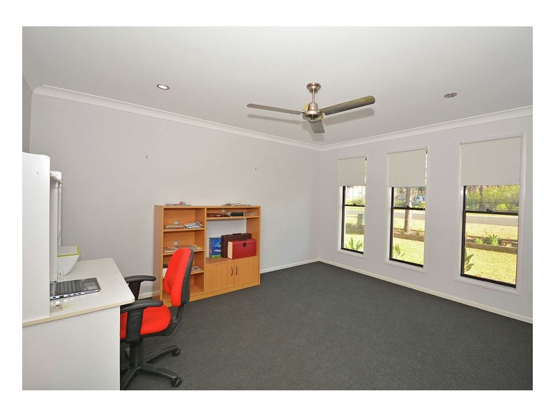27 Spence Street, Point Vernon QLD 4655
