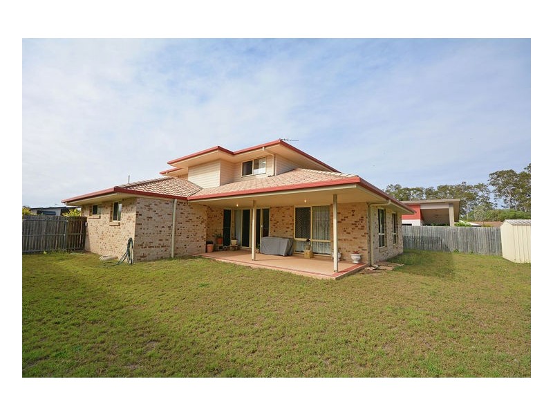 6 Seaside Cct, Toogoom QLD 4655