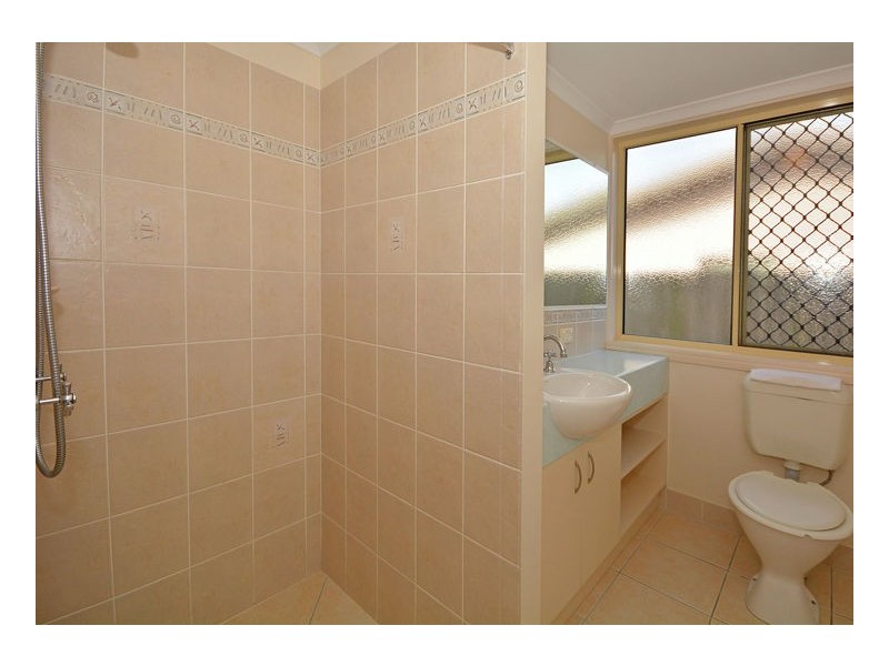 6 Seaside Cct, Toogoom QLD 4655