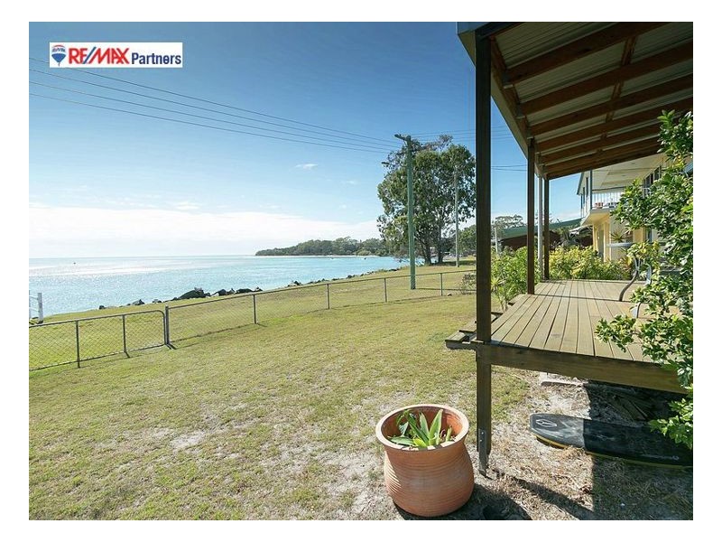 26 Moreton St, Toogoom QLD 4655