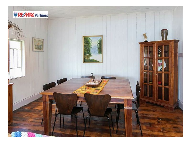 26 Moreton St, Toogoom QLD 4655