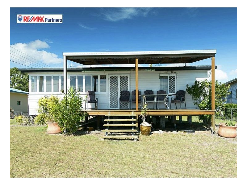 26 Moreton St, Toogoom QLD 4655