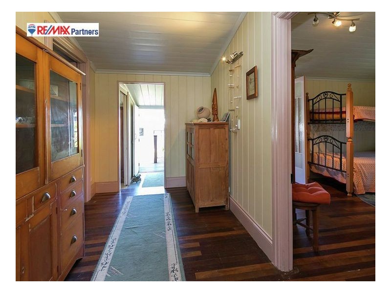 26 Moreton St, Toogoom QLD 4655