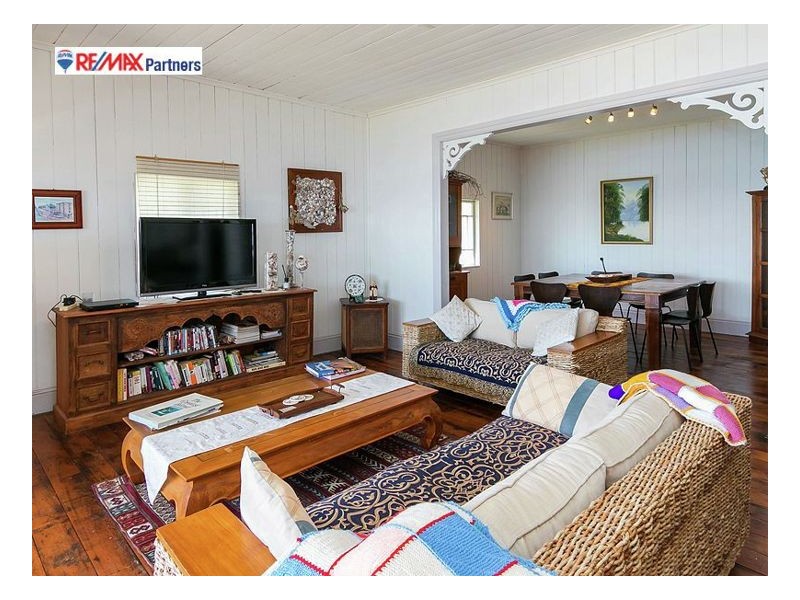 26 Moreton St, Toogoom QLD 4655