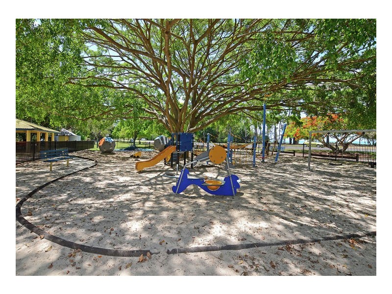 4/318 Esplanade, Scarness QLD 4655
