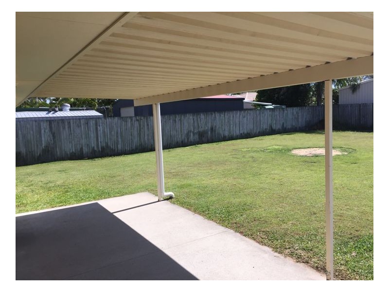 26 Deloraine Avenue, Urangan QLD 4655