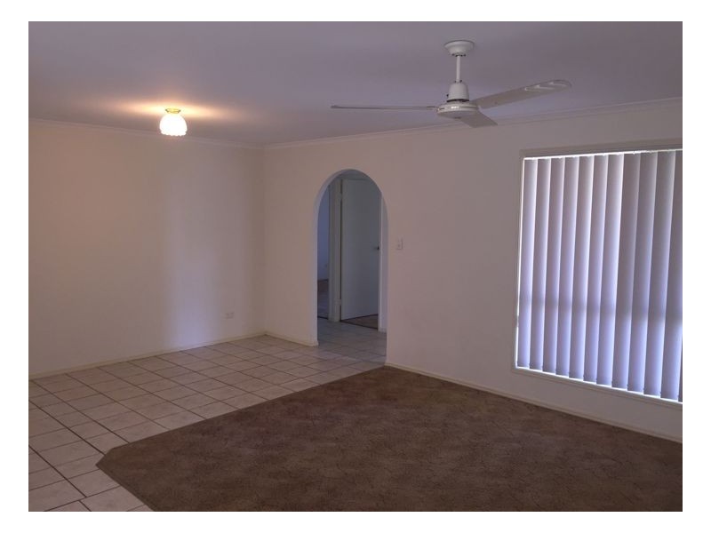 26 Deloraine Avenue, Urangan QLD 4655