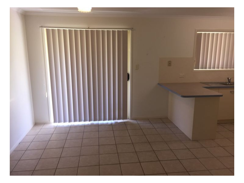 26 Deloraine Avenue, Urangan QLD 4655