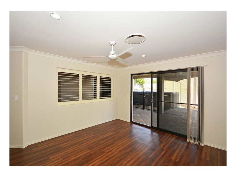 18 Seacrest Drive, Wondunna QLD 4655