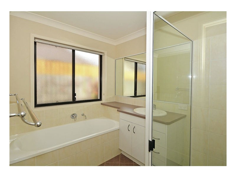 18 Seacrest Drive, Wondunna QLD 4655