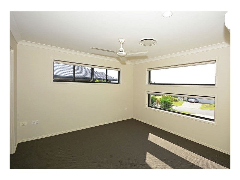 18 Seacrest Drive, Wondunna QLD 4655