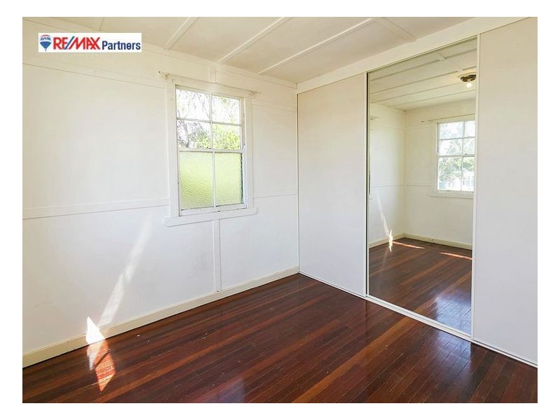63 Beach Road, Pialba QLD 4655