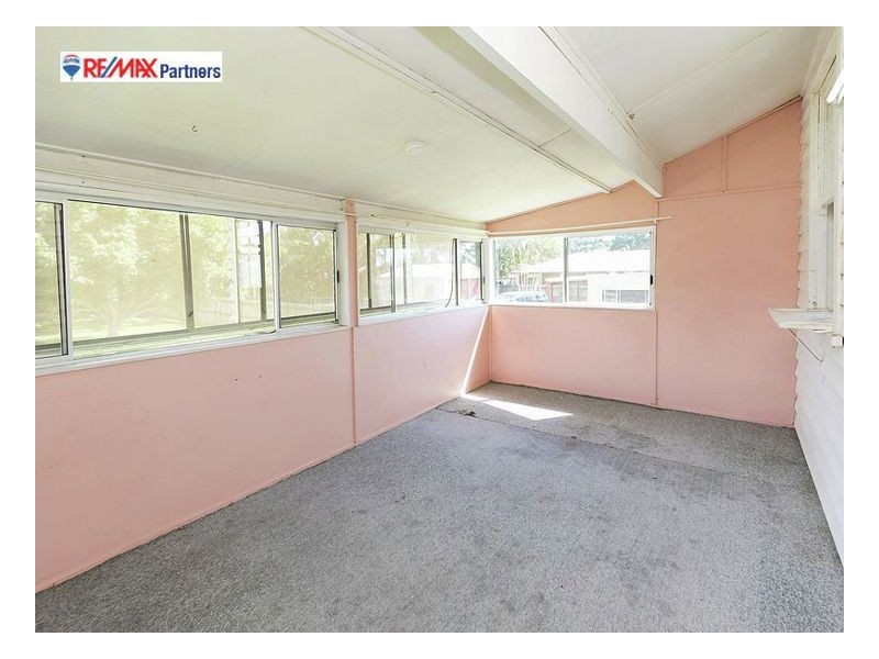63 Beach Road, Pialba QLD 4655