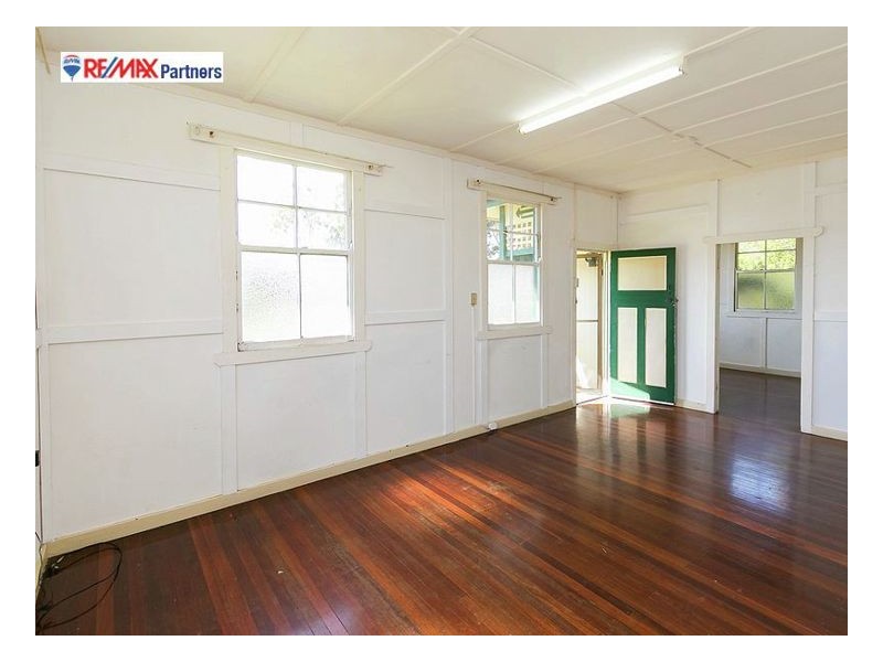 63 Beach Road, Pialba QLD 4655