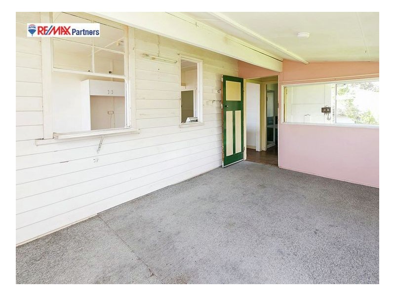 63 Beach Road, Pialba QLD 4655