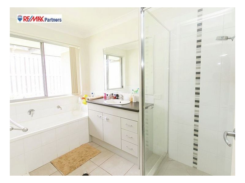 11 Parklink Avenue East, Wondunna QLD 4655
