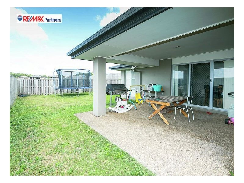 11 Parklink Avenue East, Wondunna QLD 4655