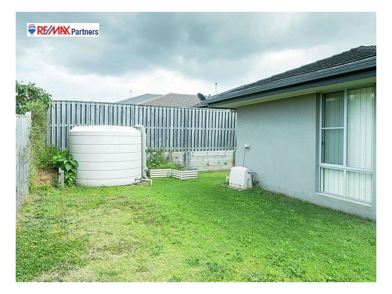 11 Parklink Avenue East, Wondunna QLD 4655