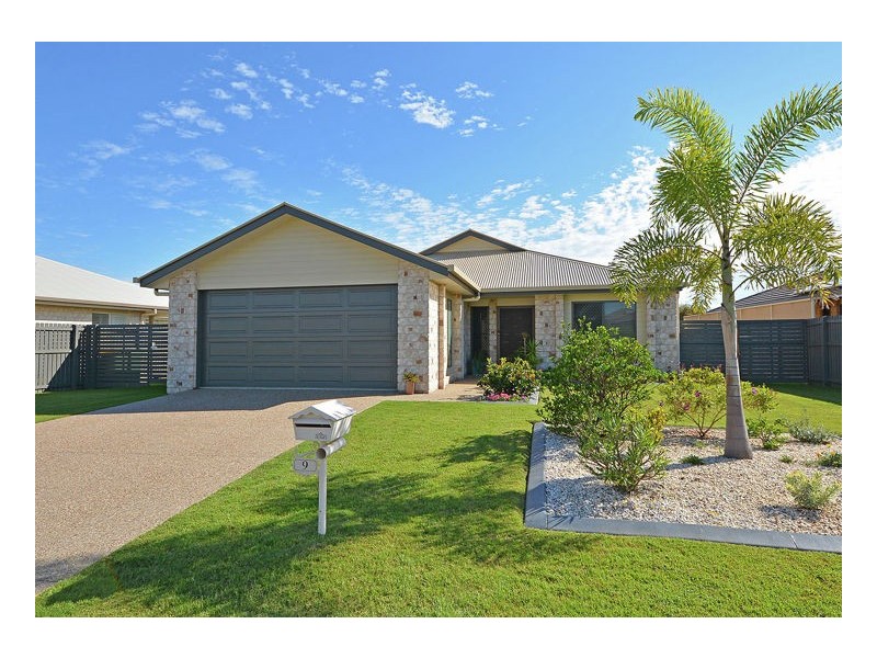 9 Duke Court, Urraween QLD 4655