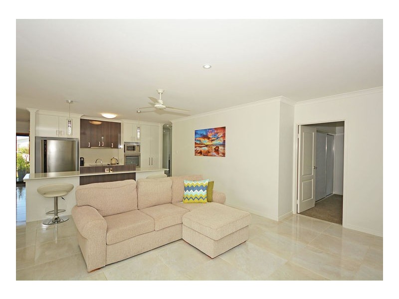 9 Duke Court, Urraween QLD 4655