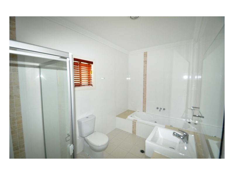 5/243 Torquay Terrace, Torquay QLD 4655