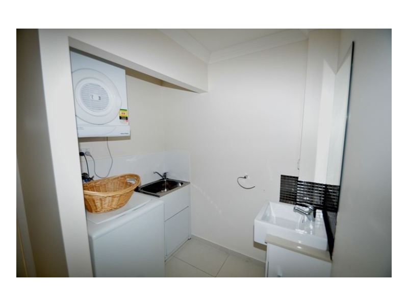 5/243 Torquay Terrace, Torquay QLD 4655