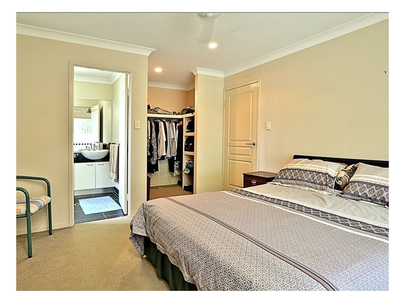 22 Wave Ct, Toogoom QLD 4655