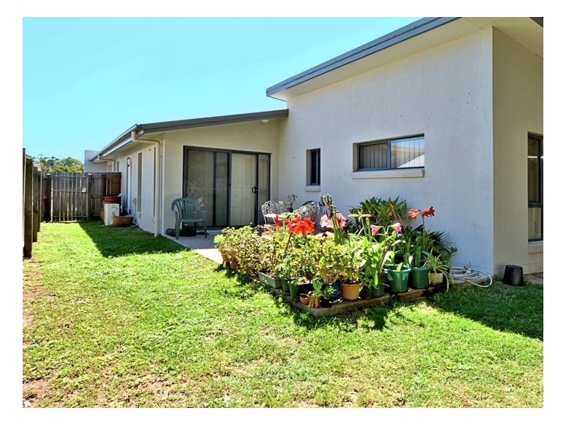 22 Wave Ct, Toogoom QLD 4655
